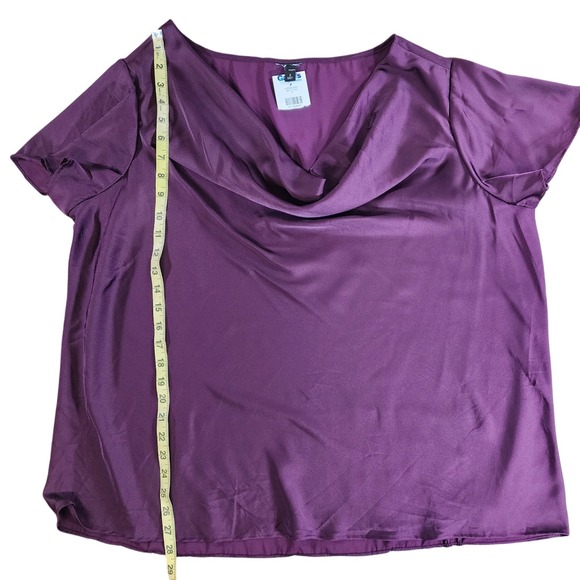 Torrid Purple Satin Cowl Neck Short Sleeve Top Plus Size 2 Party Wear - Picture 5 of 5
